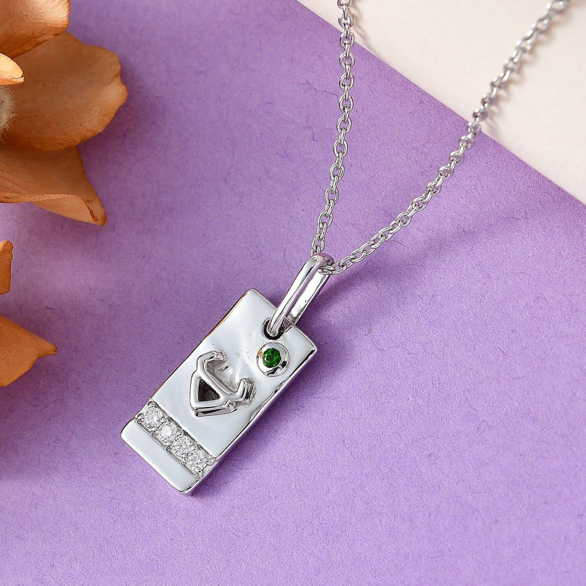 Chrome Diopside Moissanite Round 925 Sterling Silver Platinum Plated Lion Pendant Necklace Size 20" Ct 0.16 K62375