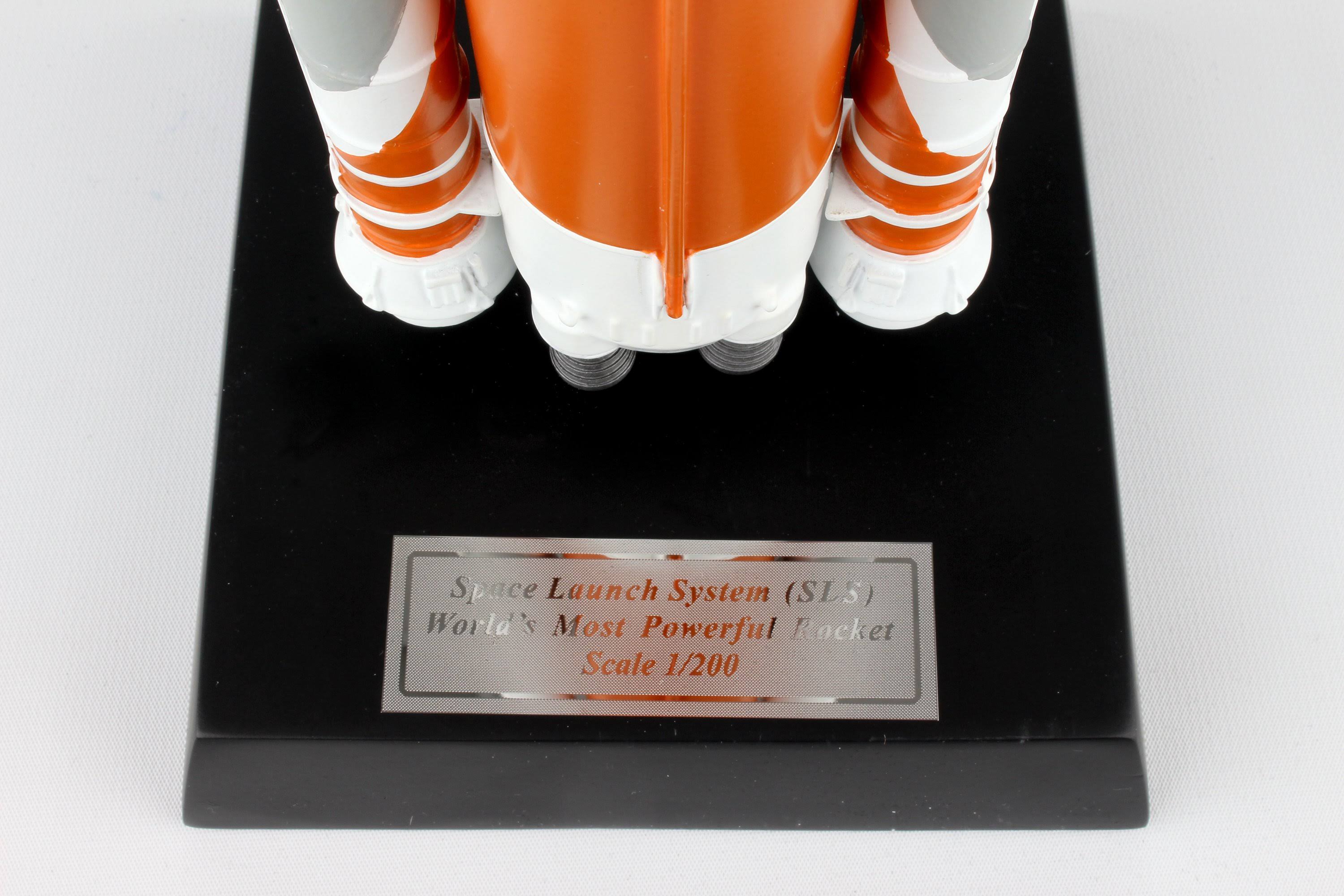 Space Launch System 1/200 N5851
