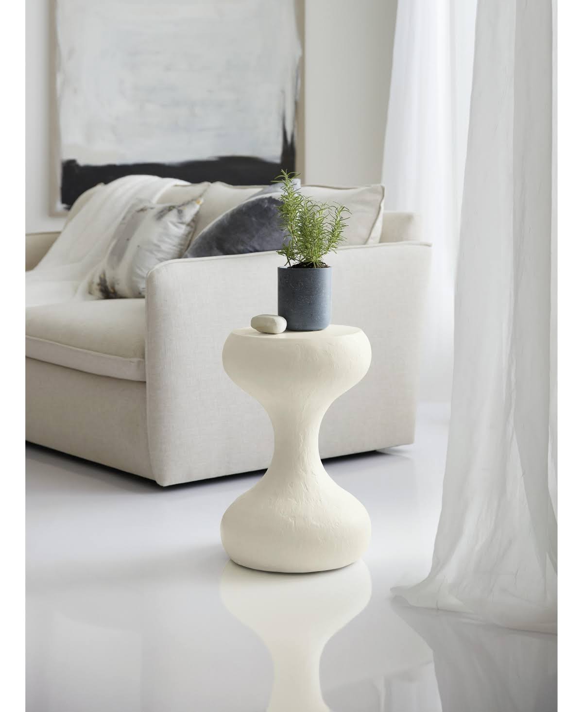 Spot Table J457