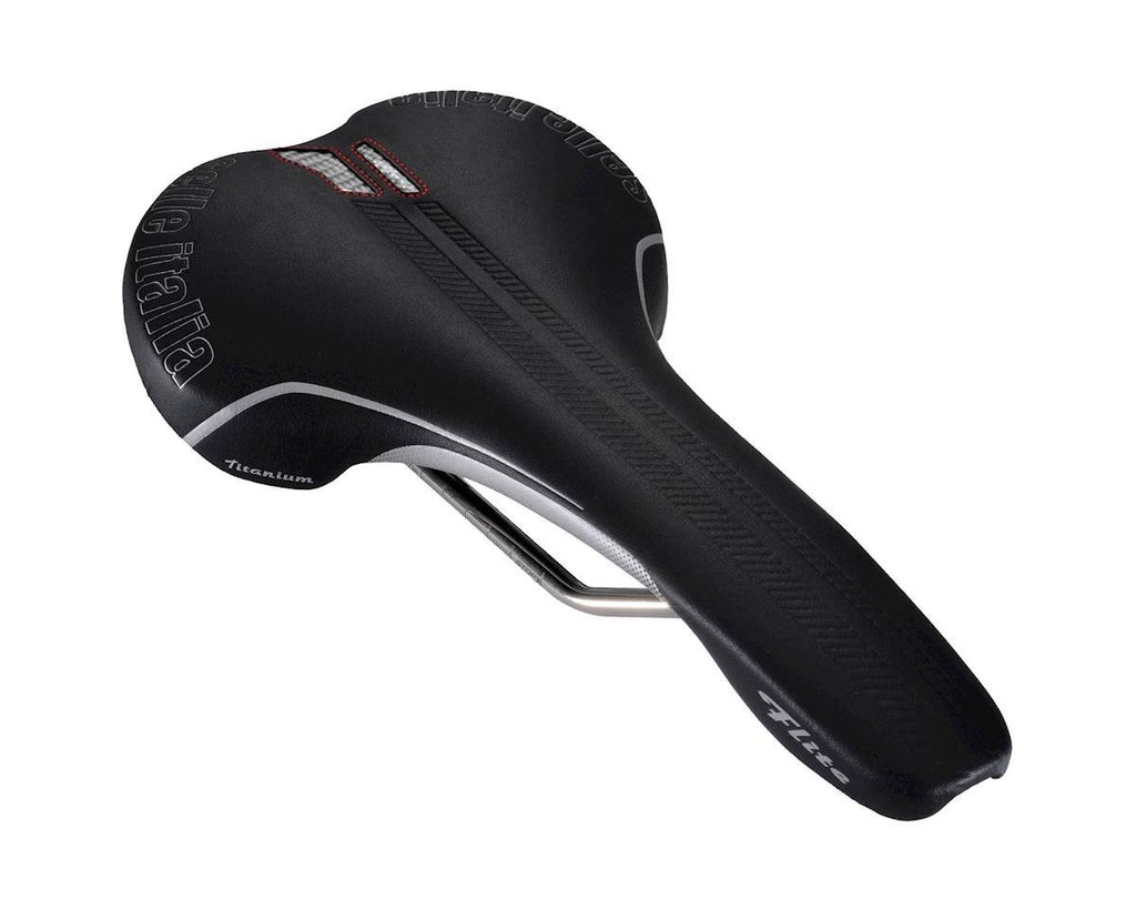 Black Saddle Y952122